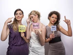 Rekvizity foto - karty - NEVESTIN TEAM - na paličke, 3 ks