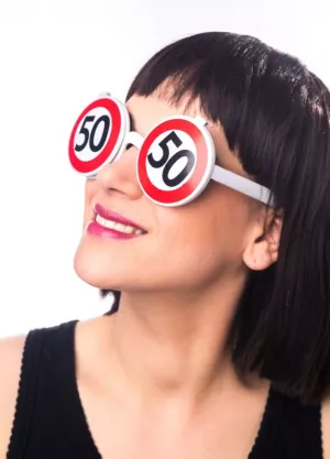 Okuliare narodeninové – 50 ROKOV – bielo červené, plast, unisex