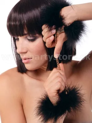 Putá na ruky - EXCLUSIVE - kovové s čiernym marabou
