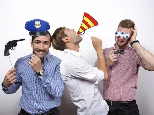 Rekvizity foto - POLICAJT - na paličke, 4 ks