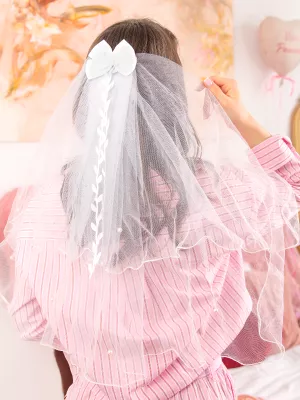 Závoj - ROMANTIC - biely dvojvrstvový s mašľou, stužkami a perlami, 70 cm